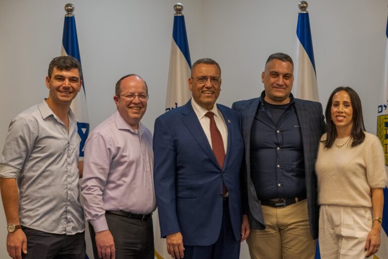 ארוע פתיחה ברל לוקר